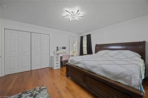 Bedroom - 5172 Jordan Valley Rd, Trinity, NC 27370 photo 2 of 3