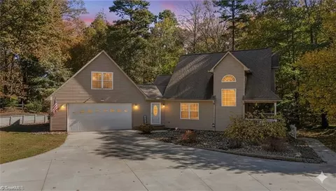 Exterior - 5172 Jordan Valley Rd, Trinity, NC 27370 photo 3 of 11
