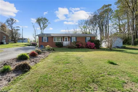 5095 Elmwood St, Trinity, NC 27370