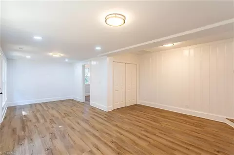 Living - 178 Salisbury St, Denton, NC 27239 photo 2 of 5