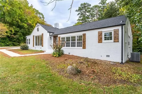Exterior - 178 Salisbury St, Denton, NC 27239 photo 2 of 7