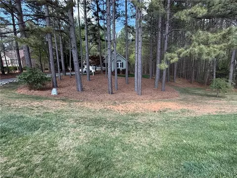 2297 Woods Stream Ln, Asheboro, NC 27205