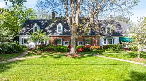 304 Fayetteville St S, Liberty, NC 27298