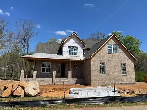 8602 Parkchester Pl, Oak Ridge, NC 27310