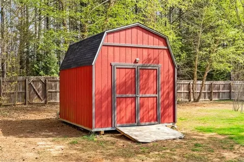 Exterior - 4620 Beau Ct, Trinity, NC 27370 photo 6 of 6