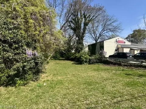1907 Green Dr, High Point, NC 27260 photo 6