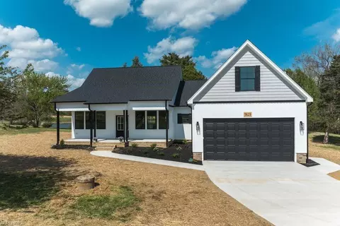 5823 Thacker Dairy Rd, Whitsett, NC 27377