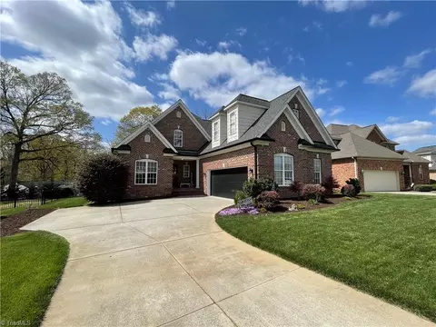 21 Wexford Cir, Thomasville, NC 27360