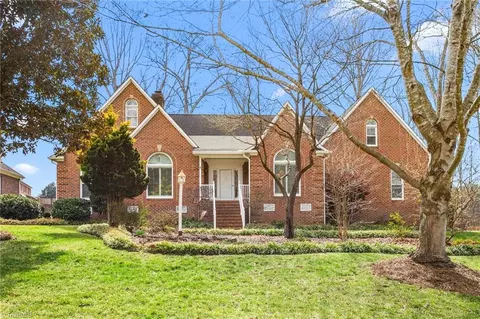 2708 Sturbridge Ct, Burlington, NC 27215