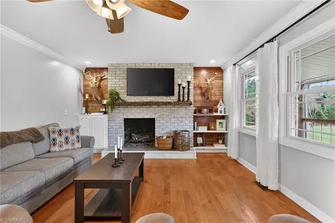 Living - 1473 Varner Rd, Denton, NC 27239 photo 2 of 3