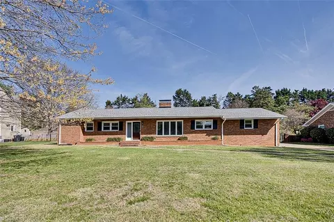 5610 Greenlee Rd, Greensboro, NC 27410
