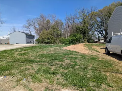505 Grimes Ave E, High Point, NC 27260 photo 3