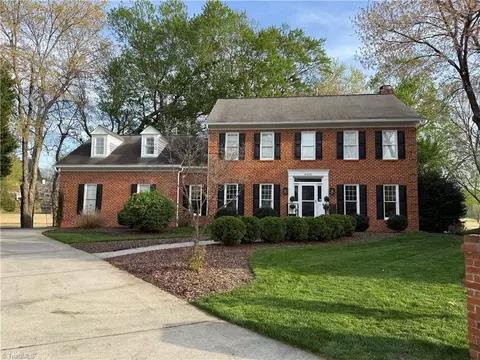 6101 Obriant Ct, Greensboro, NC 27410