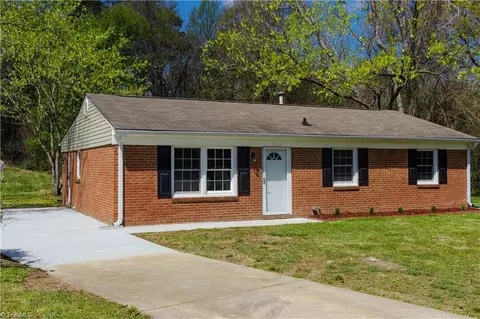 1436 Lanier Ct, Burlington, NC 27217