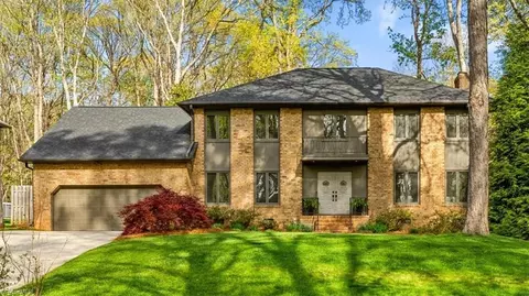 1115 Pebble Dr, Greensboro, NC 27410