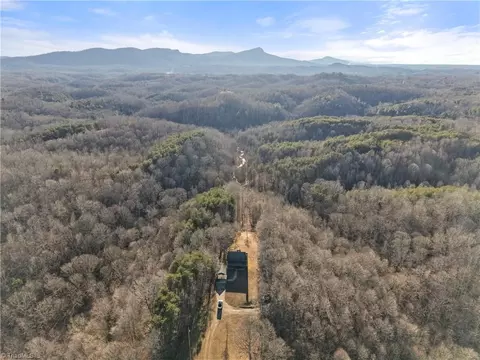 1345 Hardie Mabe Rd, Danbury, NC 27016