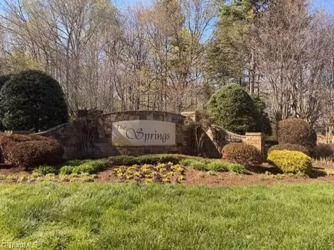 218 Rocky Cove Ln, Denton, NC 27239