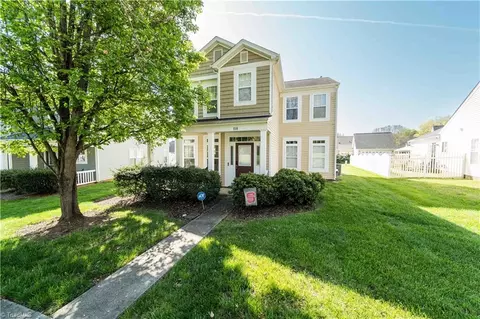 118 Sweetwater Cir, Advance, NC 27006