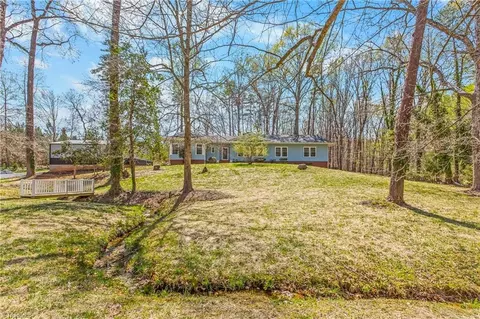 120 Shaw St, Randleman, NC 27317