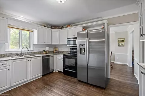 Kitchen - 511 Rockspring Rd, High Point, NC 27262 photo 3 of 5