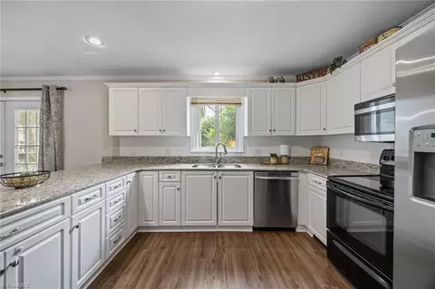 Kitchen - 511 Rockspring Rd, High Point, NC 27262 photo 2 of 5