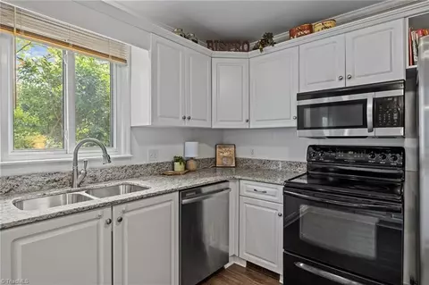 Kitchen - 511 Rockspring Rd, High Point, NC 27262 photo 4 of 5