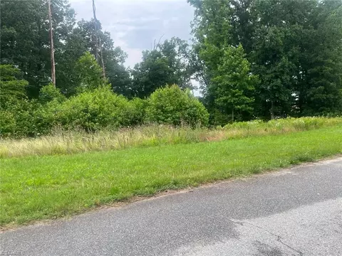 590 Hiltons Landing Dr, Greensboro, NC 27455