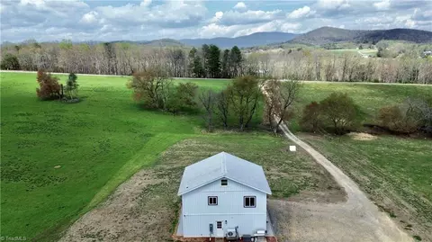 322 Layell Rd, Elkin, NC 28621