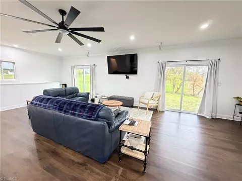 Living - 322 Layell Rd, Elkin, NC 28621 photo 4 of 4