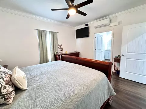 Bedroom - 322 Layell Rd, Elkin, NC 28621 photo 2 of 4