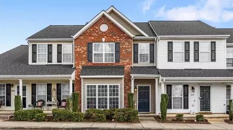 6886 Derby Run Dr, Whitsett, NC 27377