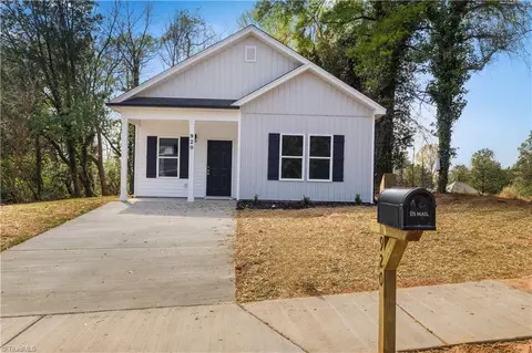 920 23rd St E, Winston Salem, NC 27105