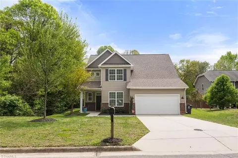 6125 Sundown Dr, Greensboro, NC 27410