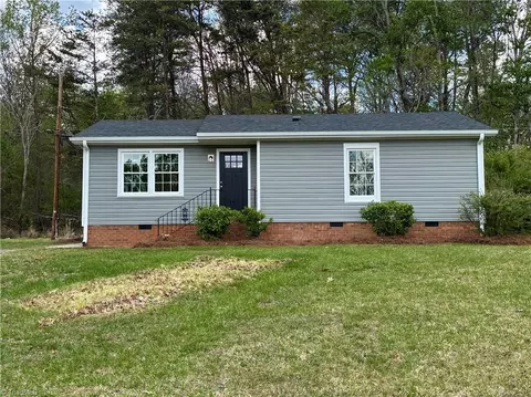 4143 Morningside Dr, Winston Salem, NC 27106