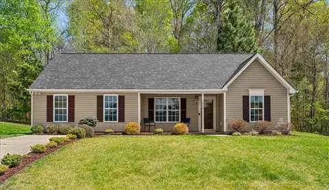 1809 Antler Ct, Greensboro, NC 27406