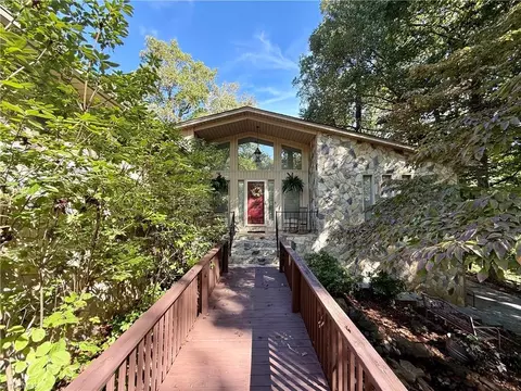 7352 Oak Bucket Rd, Thomasville, NC 27360