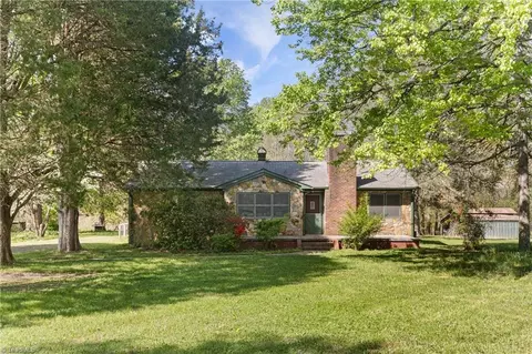 1723 Fork Bixby Rd, Advance, NC 27006