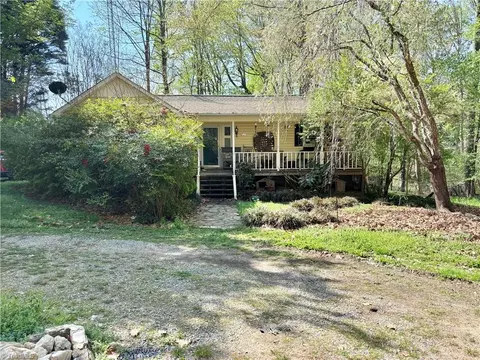 528 Wright Rd, Kernersville, NC 27284