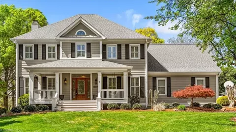 2801 Benjamin Ct, Jamestown, NC 27282