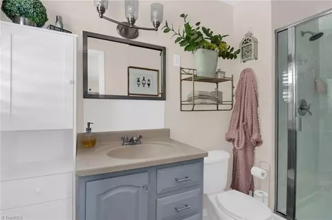 Bath - 603 Shamrock Rd, High Point, NC 27265 photo 1 of 2