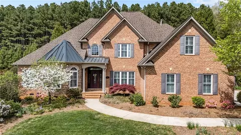 6063 Old Orchard Rd, Kernersville, NC 27284