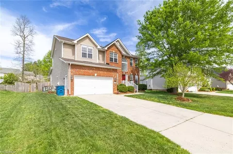 4273 Harbor Ridge Dr, Greensboro, NC 27406