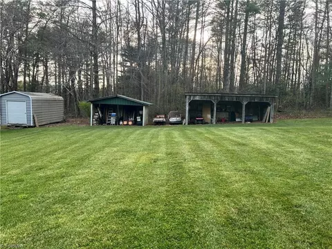 4406 Keno Rd, Laurel Fork, VA 24352 photo 20