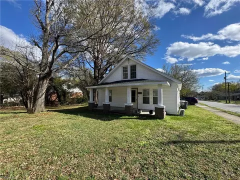 1211 Florida St W, Greensboro, NC 27403