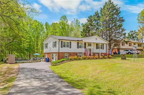 7245 Sleepy Hollow Dr, Archdale, NC 27263