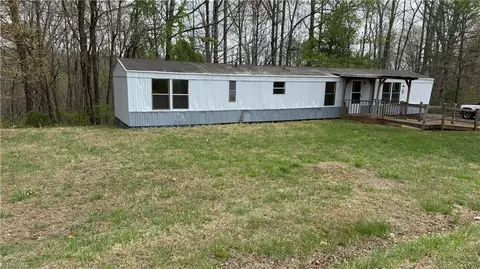 303 Flatridge Rd, Cana, VA 24317 photo 3
