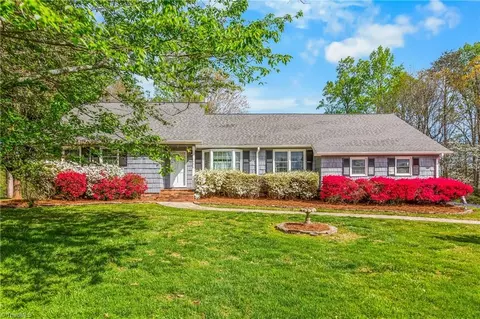 131 Ridge St, Jonesville, NC 28642