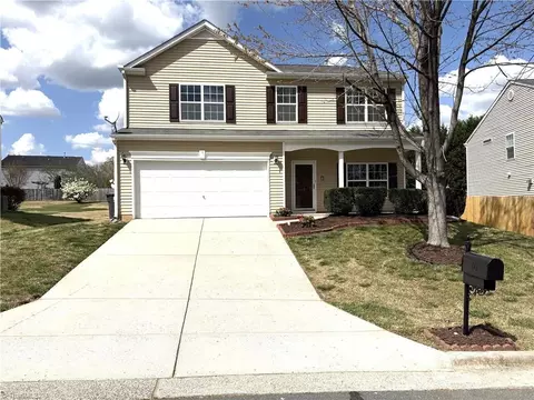 10 Red Brush Ct, Mcleansville, NC 27301