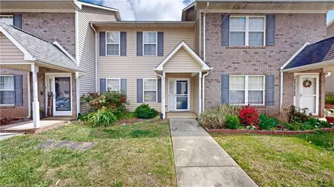 4121 Bentley Dr, Randleman, NC 27317