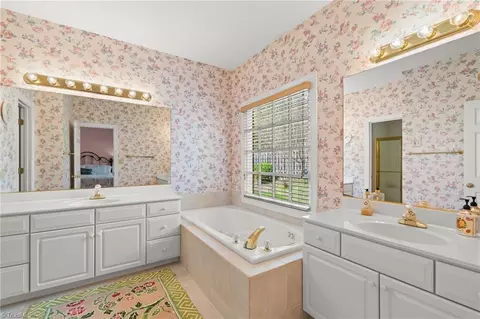 Bath - 913 Flicker Ln, High Point, NC 27262 photo 1 of 5